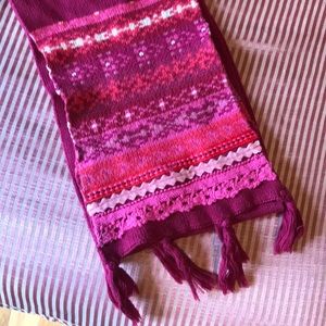Girls scarf